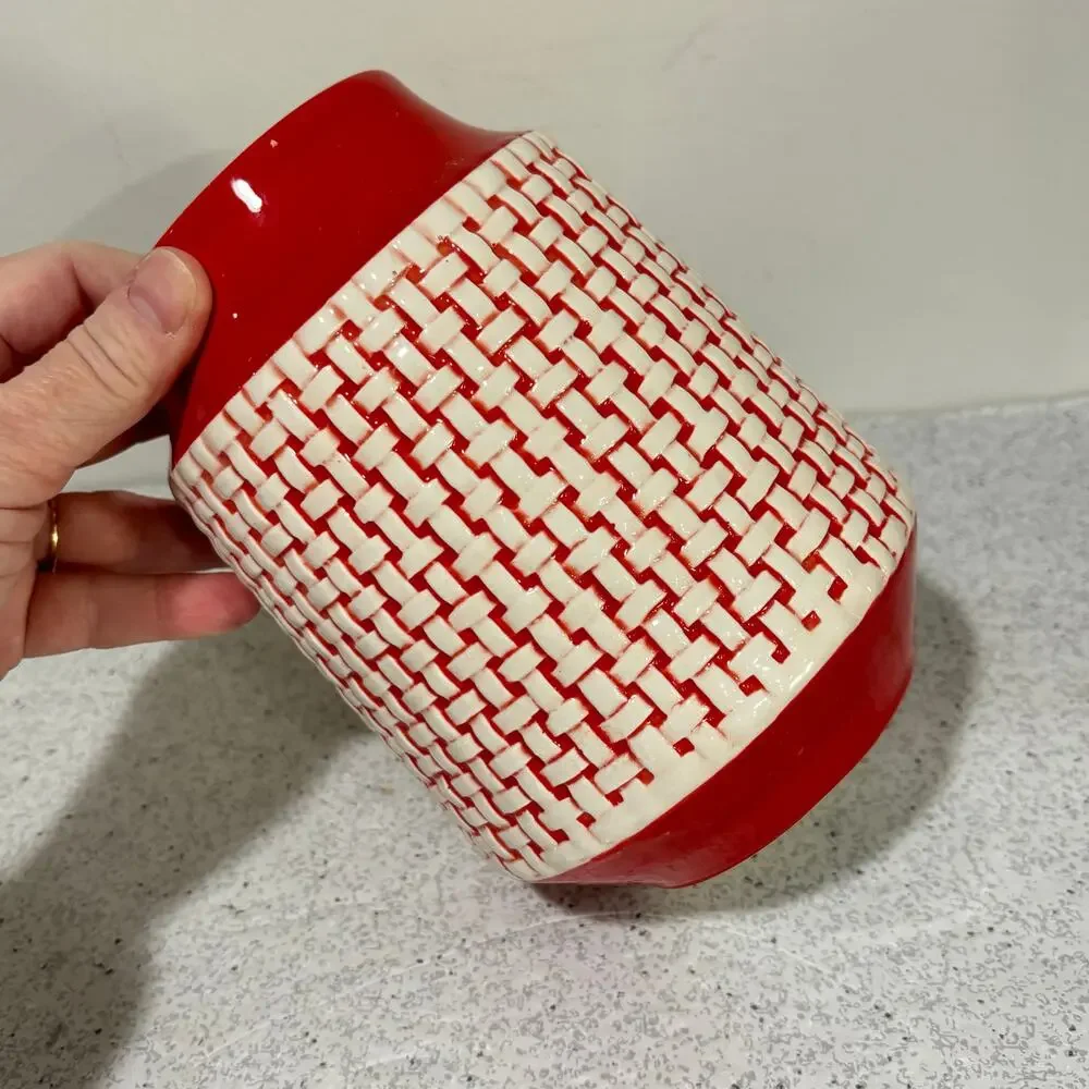 FTD ceramic vase flower pot planter red & white basket weave retro 1970s style